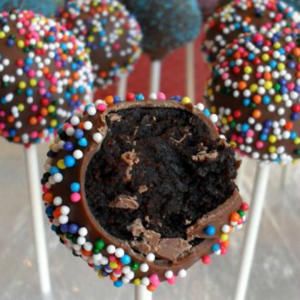  Amazing Cake Pops Kids (and You) Will Love!